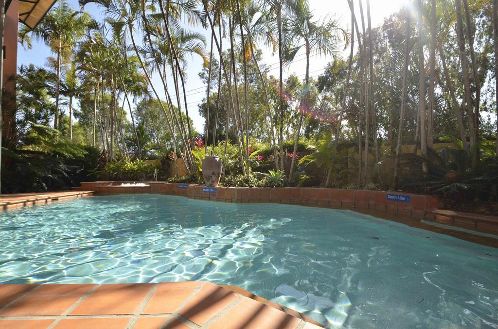Bermuda Villas Sunshine Coast Exterior photo